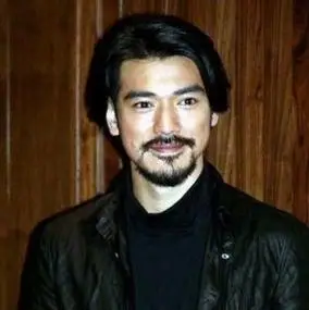 胡子(生长于男性上唇下巴等处的毛发)_摘编百科