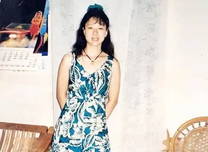 李宁和陈永妍两个人自小就认识了,他们的感情也算是"青梅竹马".