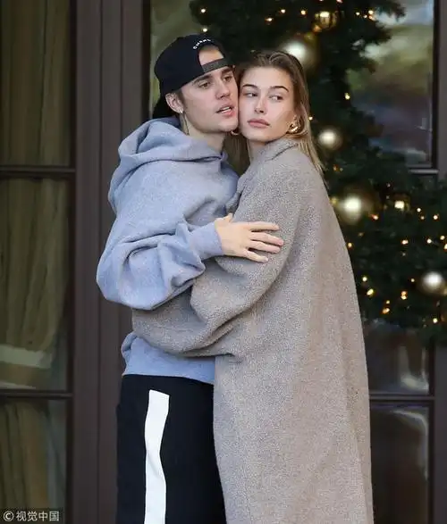 运动裤夫妇贾斯汀比伯运动裤上瘾似集邮