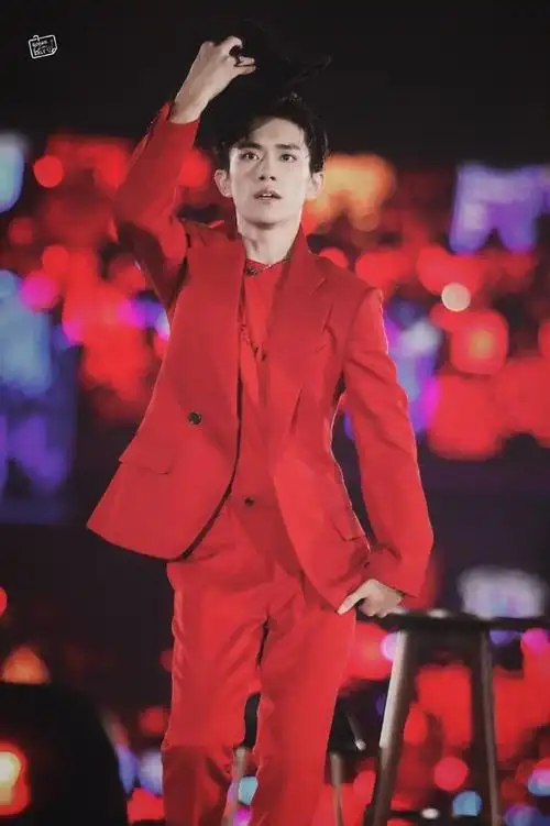 四字 易烊千玺 yyqx 四字弟弟##易烊千玺lindberg品牌全球代言人