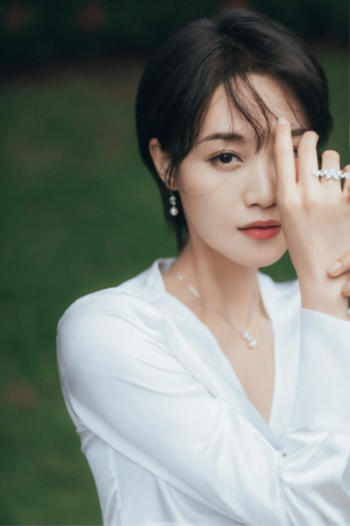 《北辙南辕》里蓝盈莹饰演的十八线小演员能火吗?