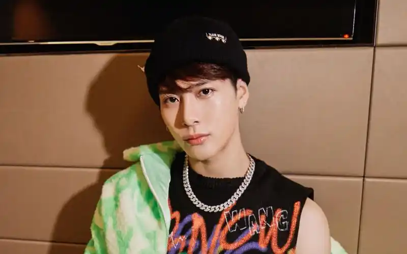 1080p王嘉尔国内跨年首秀真实开麦舞蹈踩点和林俊杰合唱曹操燃爆现场