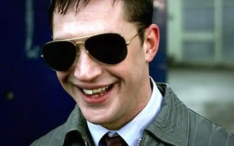 刚出狱就搞事,不愧是汤姆哈迪!