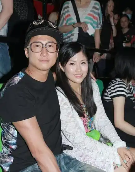 洪天明|周家蔚|儿子_新浪新闻