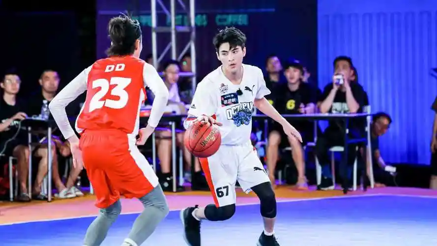 超级企鹅联盟眼神坚毅训练刻苦张思帆渐入佳境连续砍分