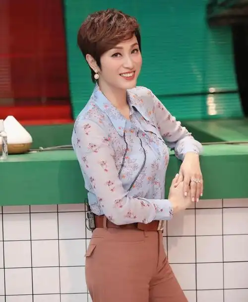 50多岁还没有嫁人的7位女明星,每一位都是盛世美颜