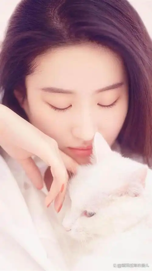 皙活:惊为天人,刘亦菲的神仙颜值,让各类小说女主从此有了脸!