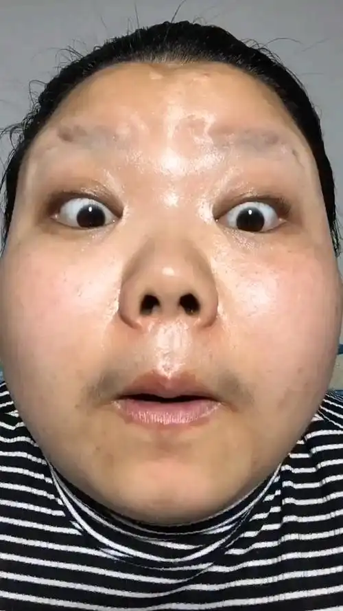 300斤丑女化妆后老板倒追