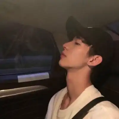 男生真人高冷头像2021霸气高冷孤独男头像