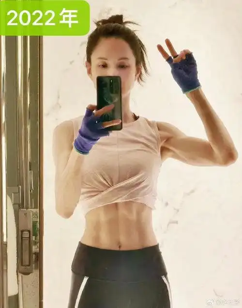 李若彤晒11年健身变化照,34岁才开始系统健身……|李若彤|健身_新浪