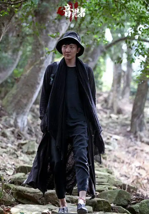 《暗黑者3》来袭!郭京飞涨粉时刻到来,妈宝男秒变傲娇警察!