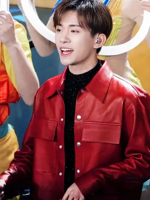 好适合当壁纸易烊千玺春晚截图