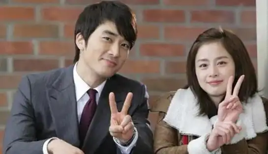 2014年,宋承宪尝试转型,参演了《人间中毒》这部大尺度电影.