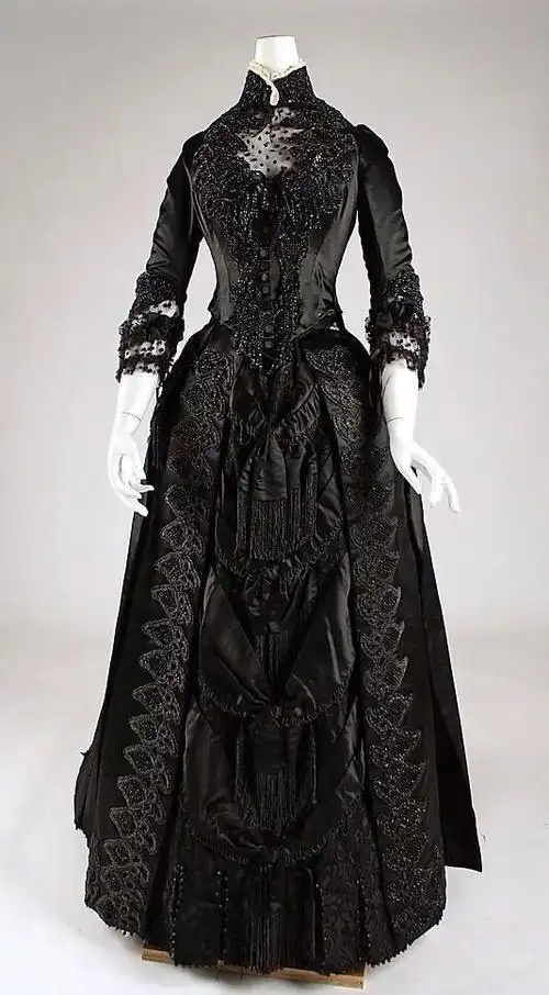 6965814566122946627西方皇室宫廷服装312