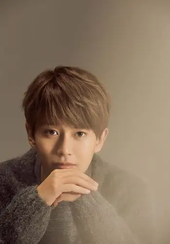 p>任嘉伦,1989年4月11日出生于山东省青岛市,中国内地男演员,歌手.