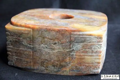 高仿良渚玉琮王