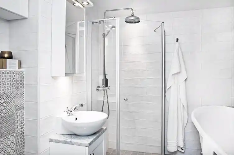 海外设计案例:三套北欧风浴室设计,简洁舒适自然风