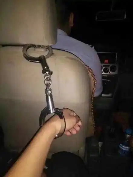 关于警察的表情包来喝杯茶