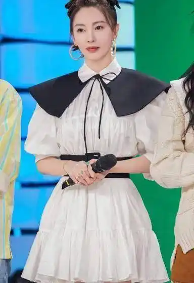 谢娜微博官宣喜讯,这一次过亿粉丝等得太久了!_张雨绮_网友_时间