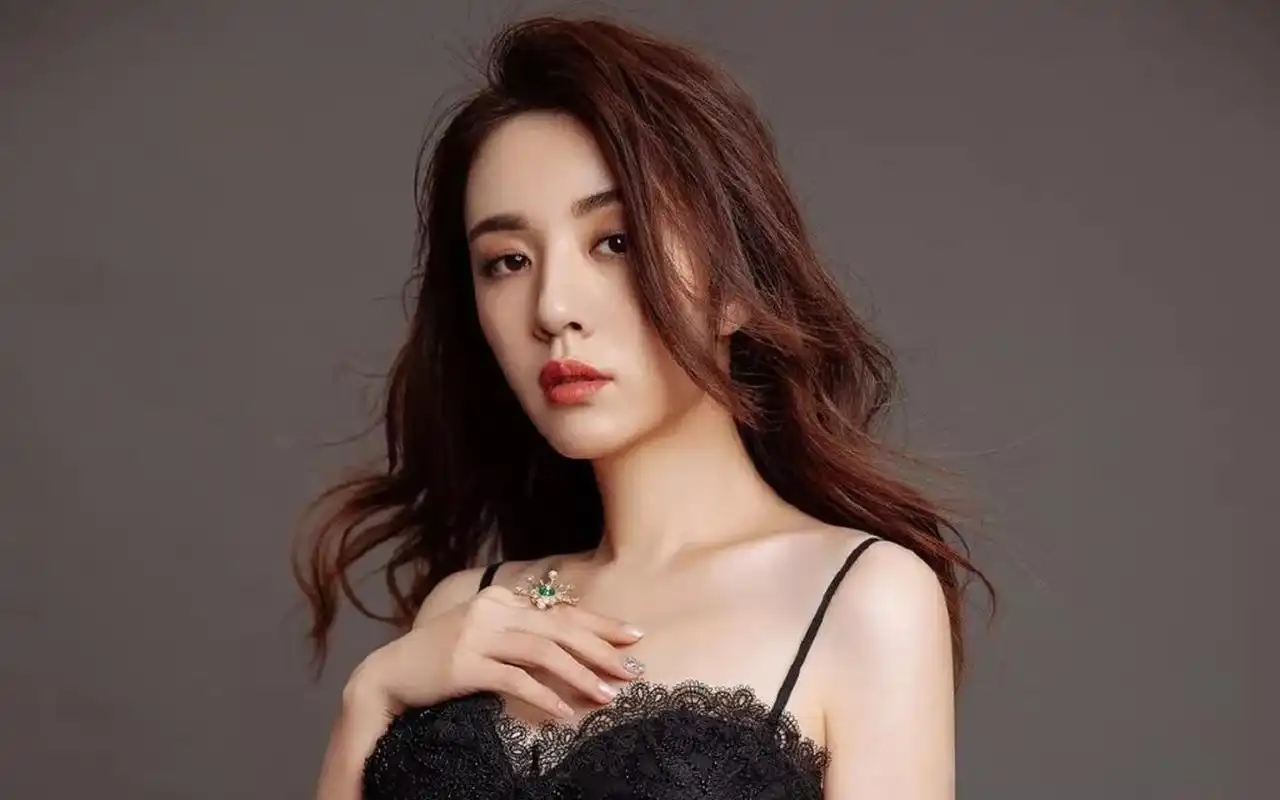 王晓晨性感写真图片桌面壁纸