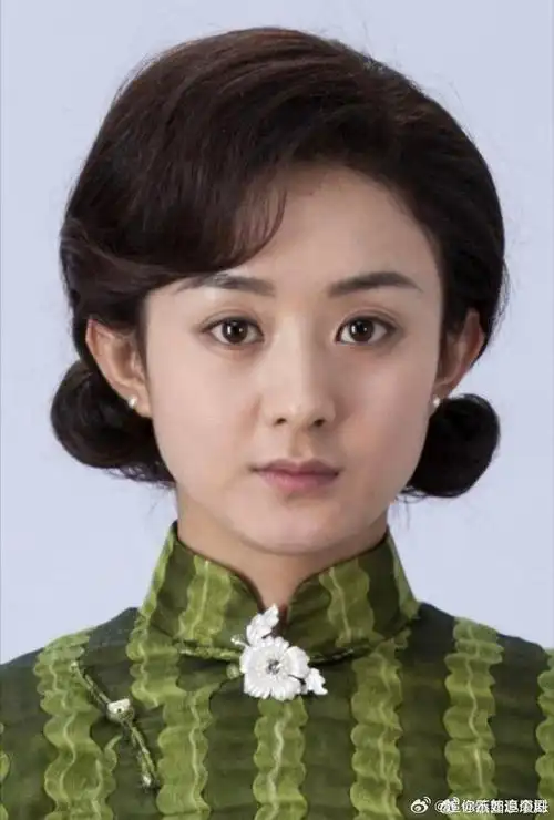 赵丽颖早期贺兰芳造型好特别,定妆照里每个角度都好美,赵姐太绝了