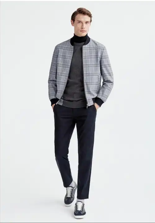 利郎男装品牌几线品牌(40-50岁男性穿什么牌子的衣服比较得体)