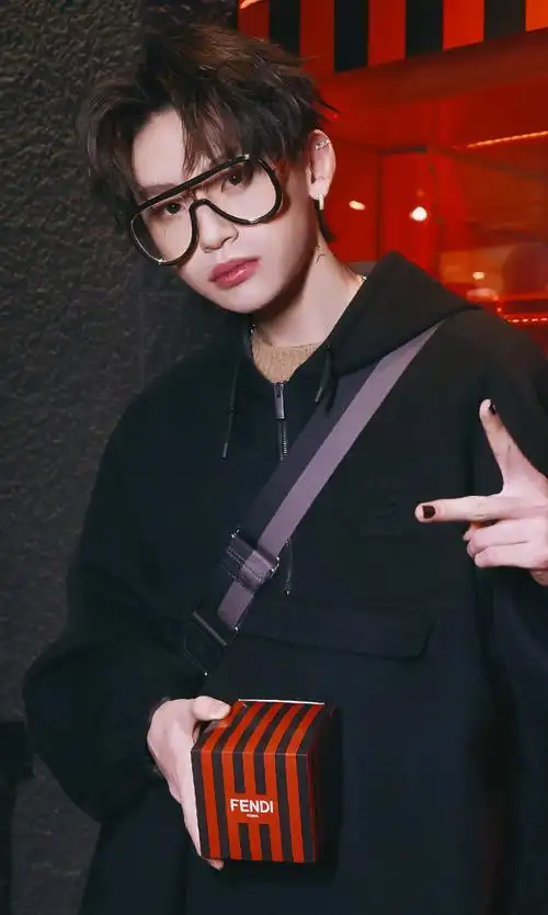 小鬼王琳凯 - 堆糖,美图壁纸兴趣社区