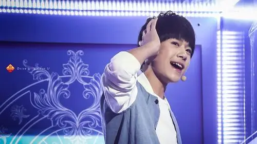 易烊千玺 梨涡少年 - 堆糖,美图壁纸兴趣社区