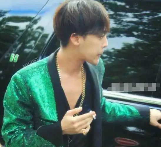 啥叫帅哥配好烟看权志龙的抽烟装网友零零后不敢模仿