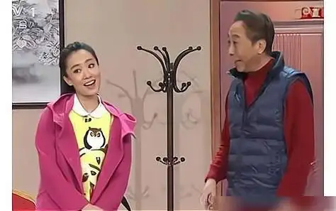 张小斐跟冯巩的关系,郭麒麟节目偶遇曹云金,本文共(3718字)