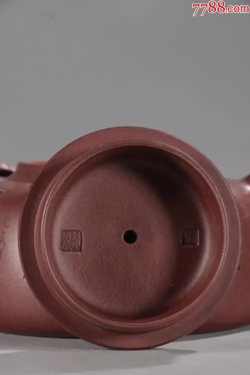 季益顺款诗文牛盖紫砂壶