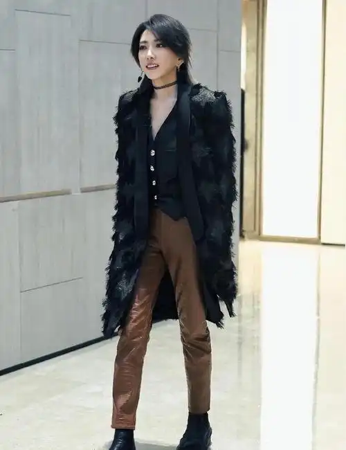 浪姐540岁郭碧婷给内娱白幼瘦的畸形审美上了生动的一课