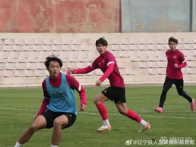 今天下午辽宁铁人一线队在沈阳城市学院训练场完成
