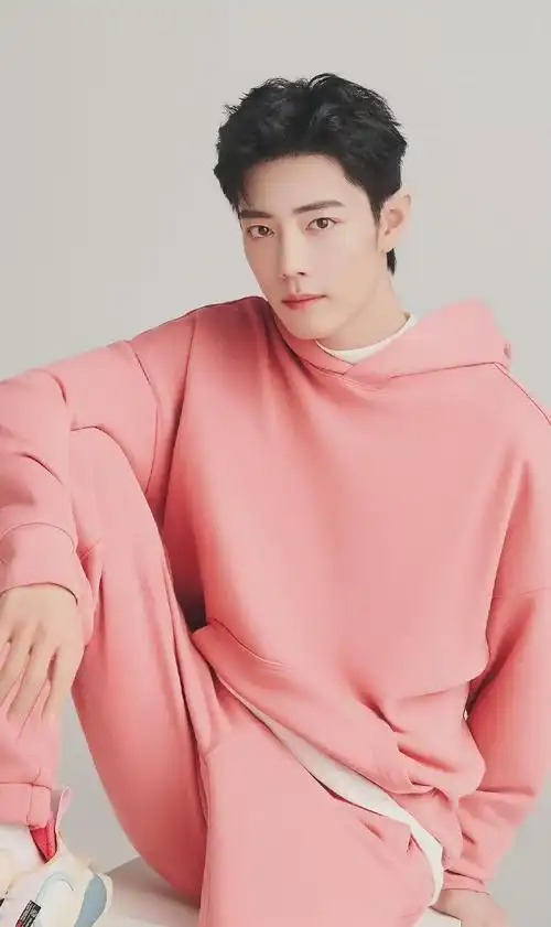 肖战穿粉色套装,是不是更帅了啊?