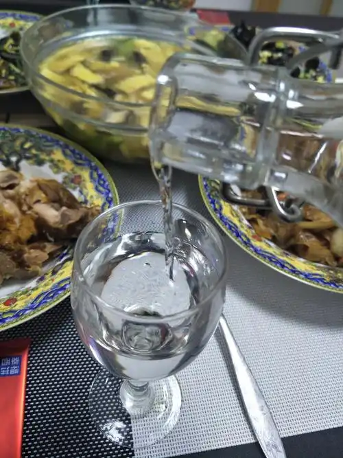 "来,视频喝酒",是这个春天最暖心的告白!