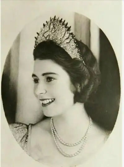 伊丽莎白女王二世年轻时,典雅庄美