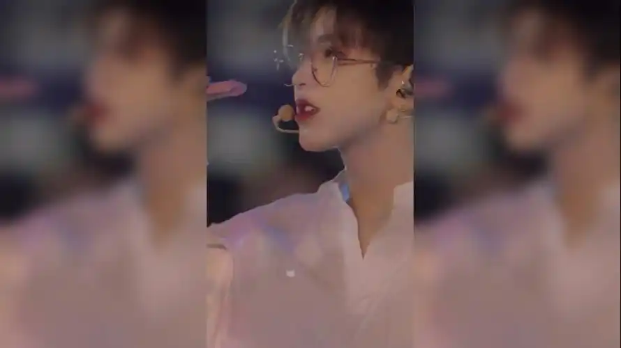 憨憨奶坤啊～一定是醉奶小葵了 蔡夫人举个爪爪啊 @蔡徐坤