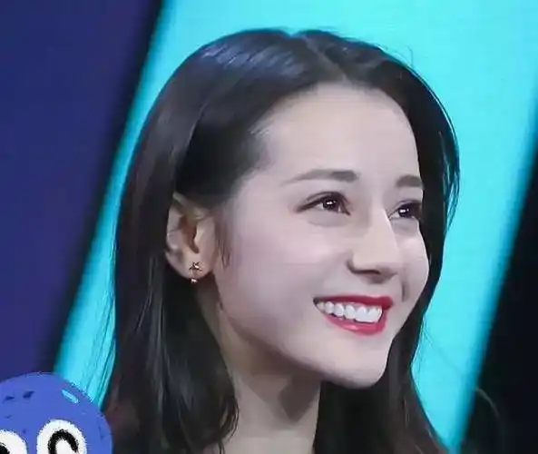 明星烤瓷牙变灾难,嘴包不住牙,嘴凸,变老,演戏难看_牙齿_观众_刘涛