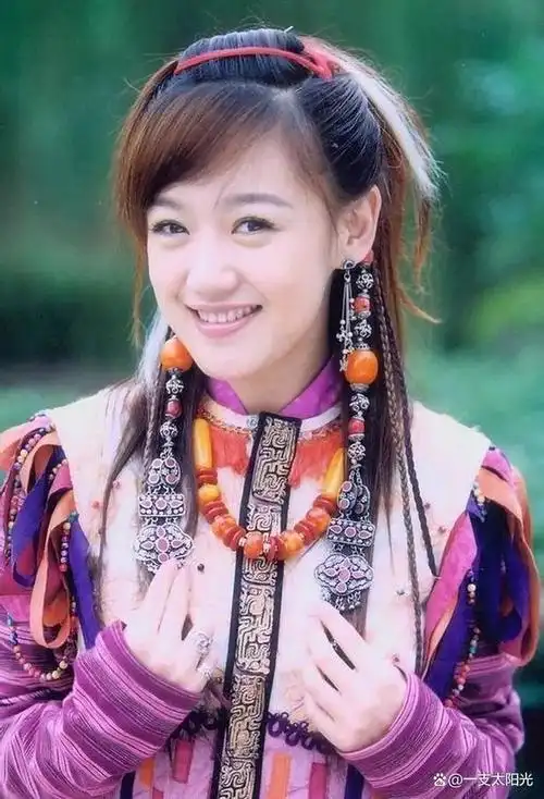 胡歌的前女友薛佳凝成为了近期娱乐圈的热门话题,不过这次的焦点并不