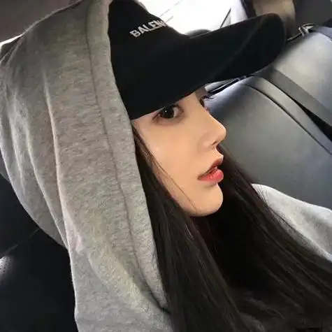 黑帽卫衣长发女汉子戴帽子女生头像图片