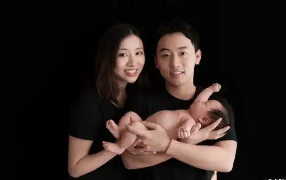 已升级当爸,与娇妻住豪宅|肖钦|邹凯|娇妻_新浪新闻