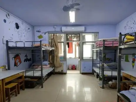 解惑,提供帮助网友见面,彼此相识由"老"带"新"传承学院优良传统新学期