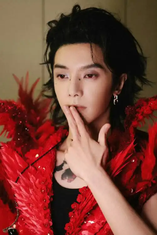 华晨宇##华晨宇量变临界点##2025华晨宇火星演唱会