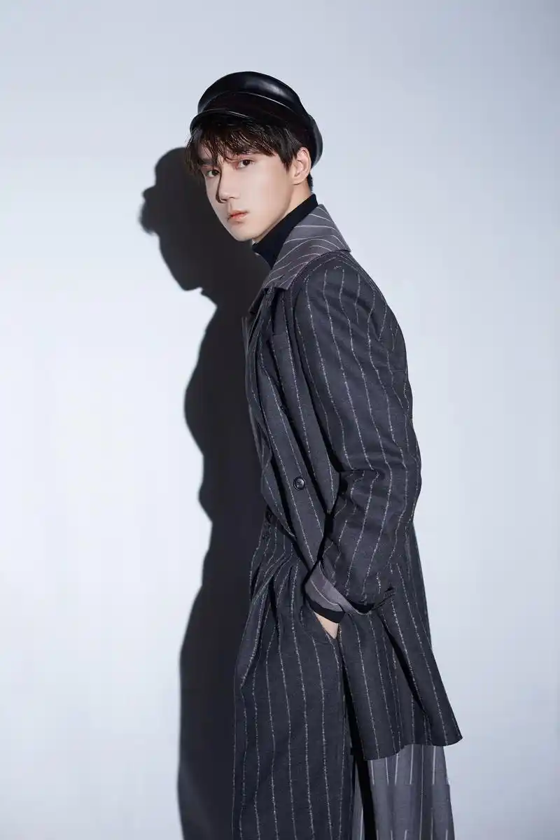 欢娱影视演员王一哲出席2019费加罗风尚盛典.