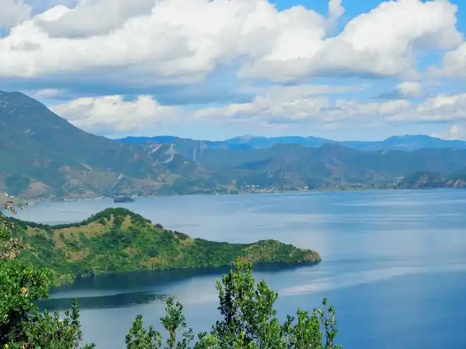 慢游洱海,泸沽湖,享受大自然赐予的美景.