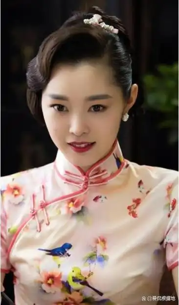 毛俊杰:前凸后翘堪称"圈内尤物",女人味十足,却取个男人名字