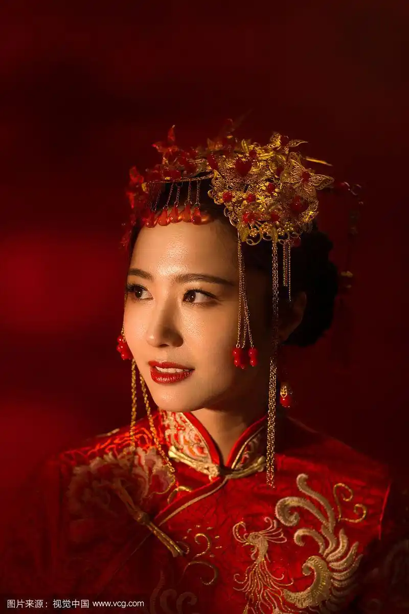 漂亮的古装新娘