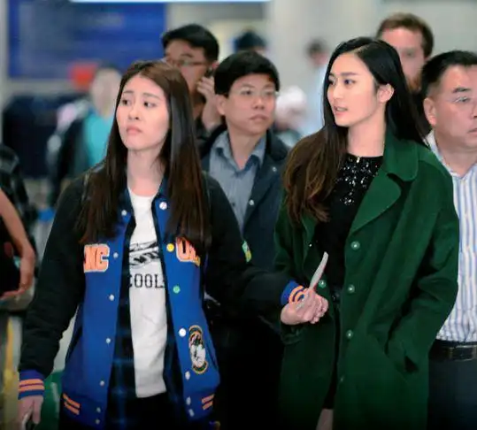 张碧晨与陈冰成闺密