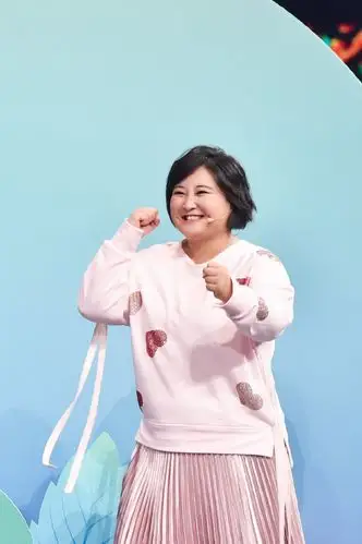 贾玲斩获多个国民品牌代言,国民度实力认证