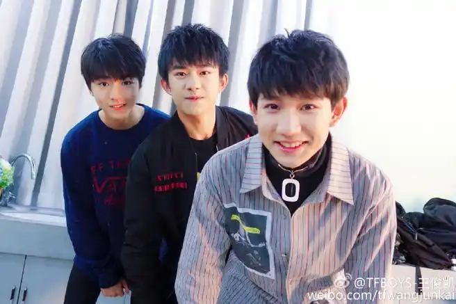 快快乐乐来比个70152021有啵有你#添福牛,喜迎春#@tfboys组合